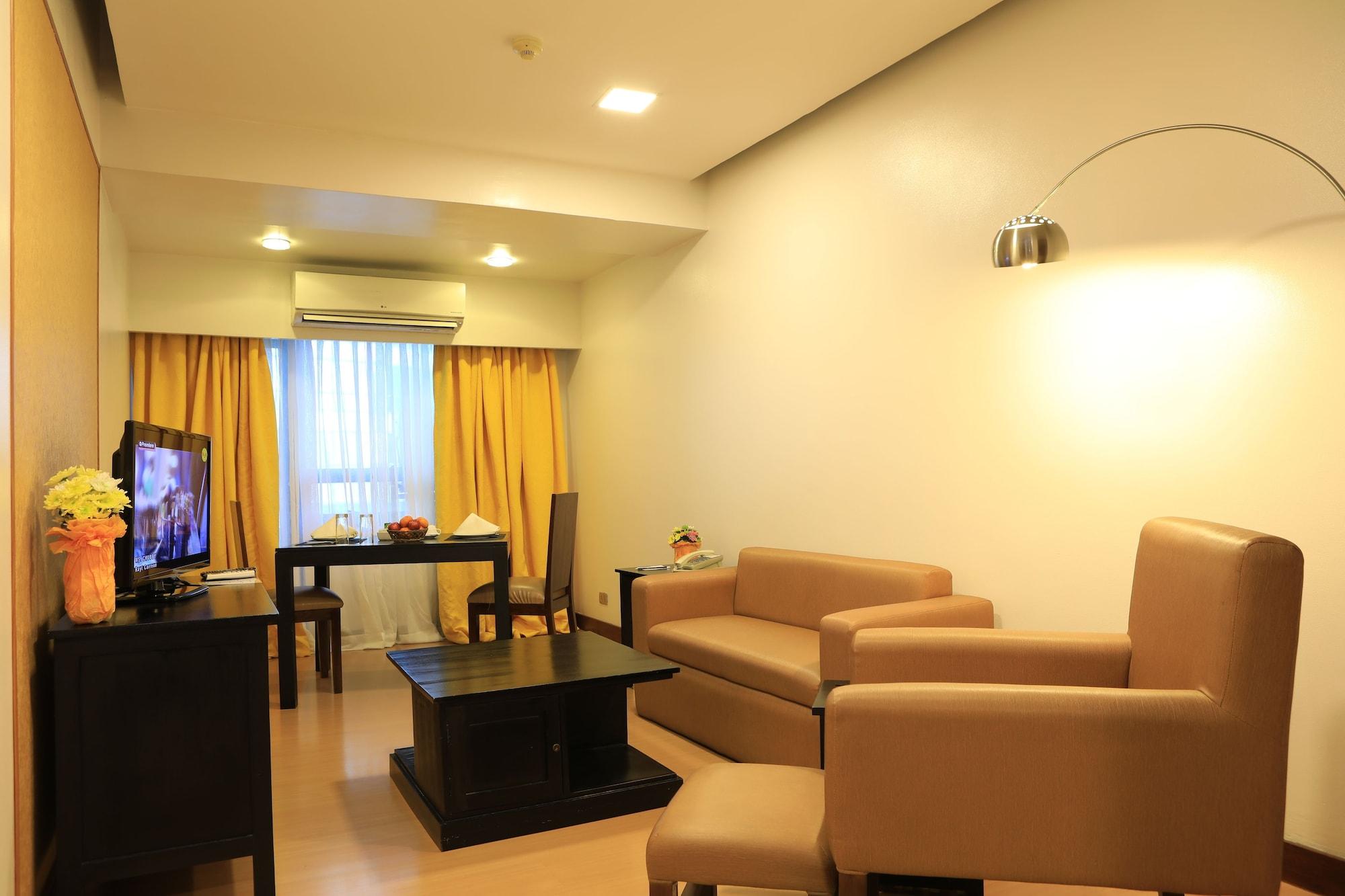 The Malayan Plaza Hotel Pasig City Dış mekan fotoğraf