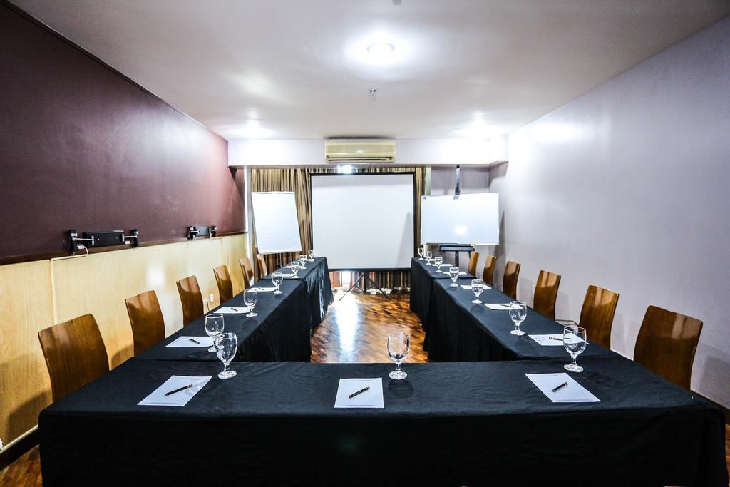 The Malayan Plaza Hotel Pasig City Dış mekan fotoğraf