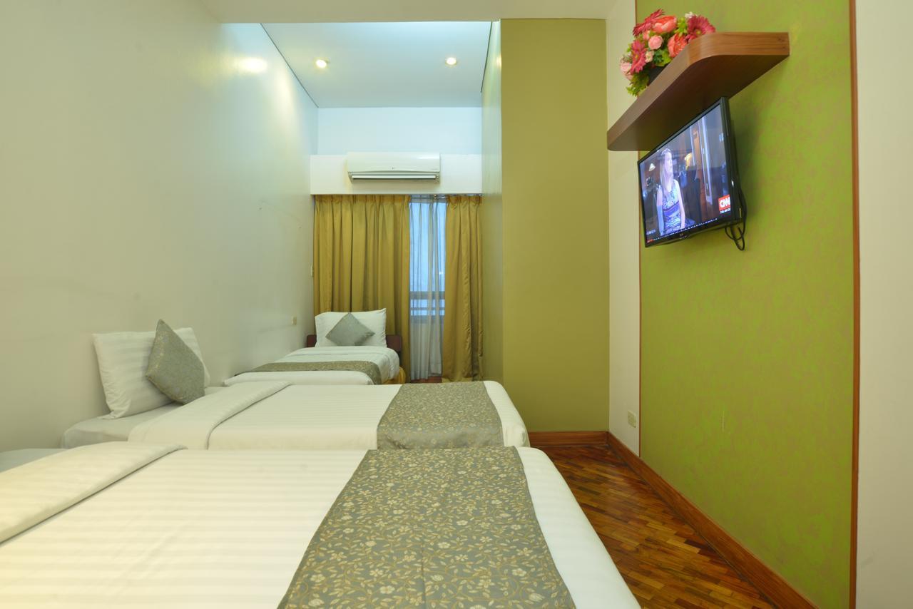 The Malayan Plaza Hotel Pasig City Dış mekan fotoğraf