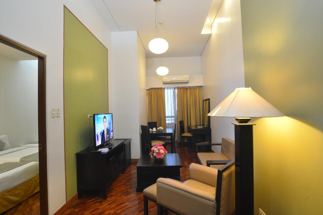 The Malayan Plaza Hotel Pasig City Dış mekan fotoğraf