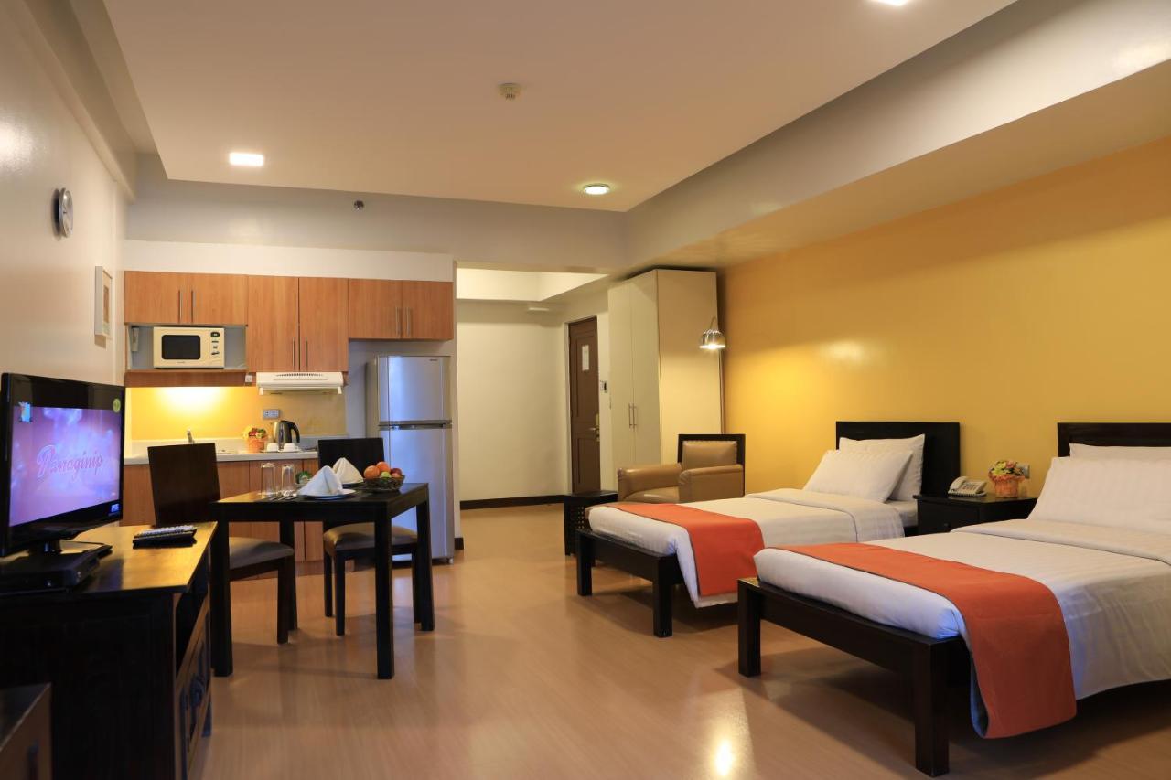 The Malayan Plaza Hotel Pasig City Dış mekan fotoğraf