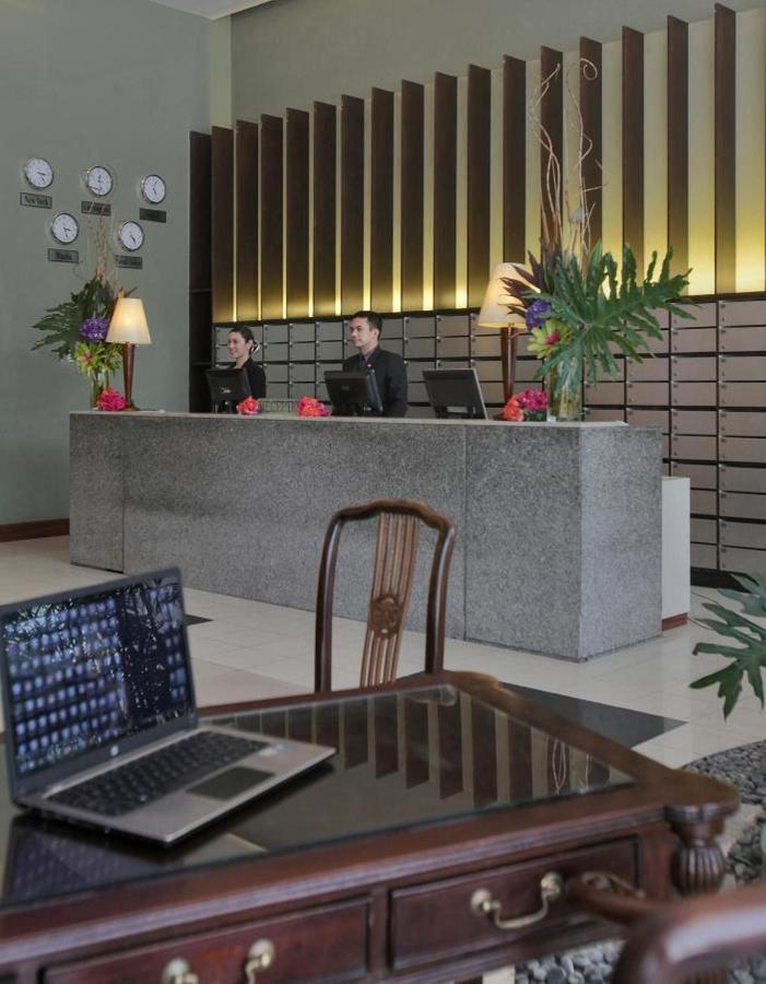 The Malayan Plaza Hotel Pasig City Dış mekan fotoğraf